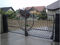 Ograje Dečman s.p. - Umetno kovaštvo in kovane ograje - Vrata - Primer sličice 064