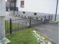 Ograje Dečman s.p. - Umetno kovaštvo in kovane ograje - Vrata - Primer sličice 084